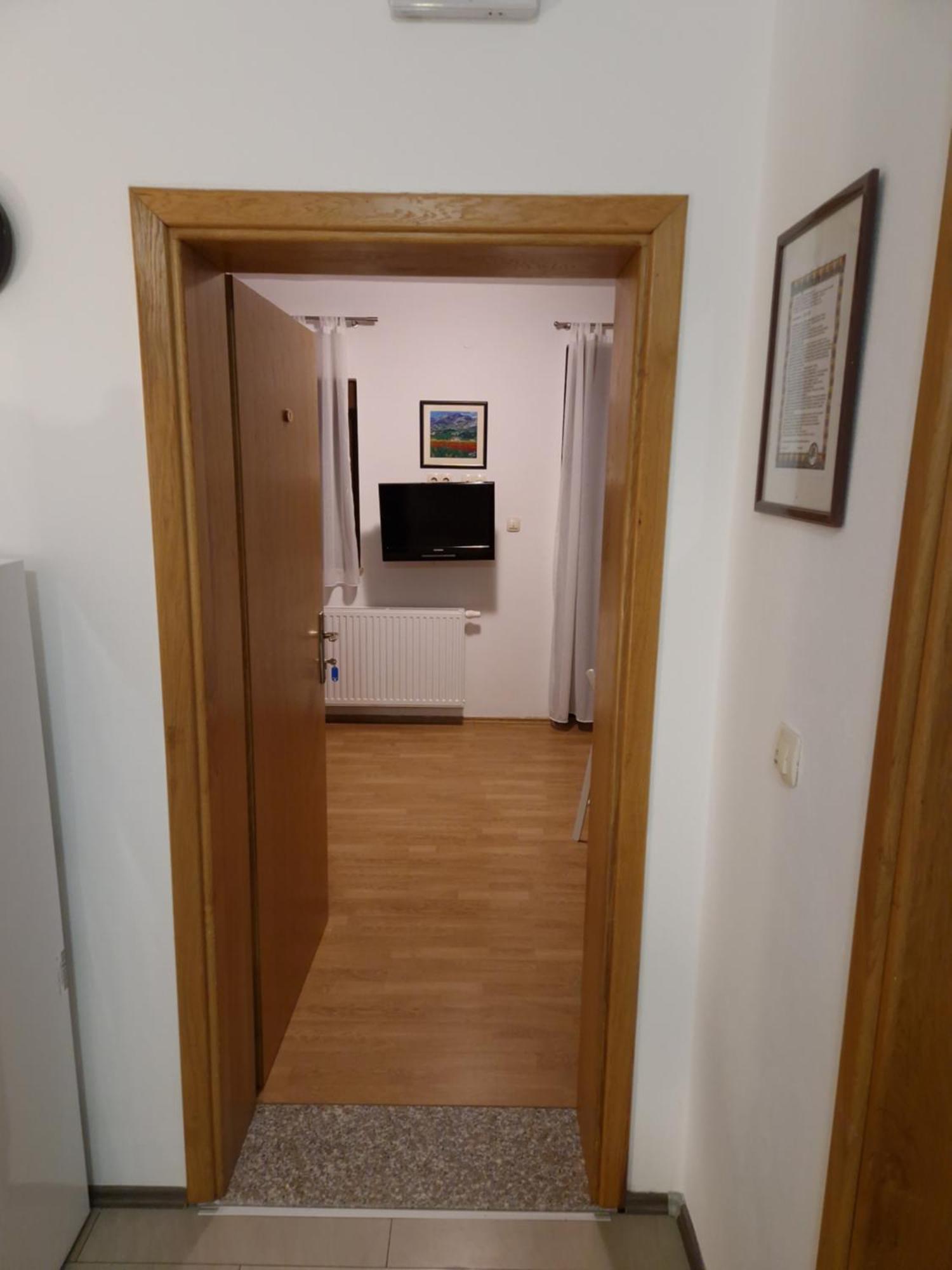 Guest House Wolf II Plitvička Jezera Esterno foto